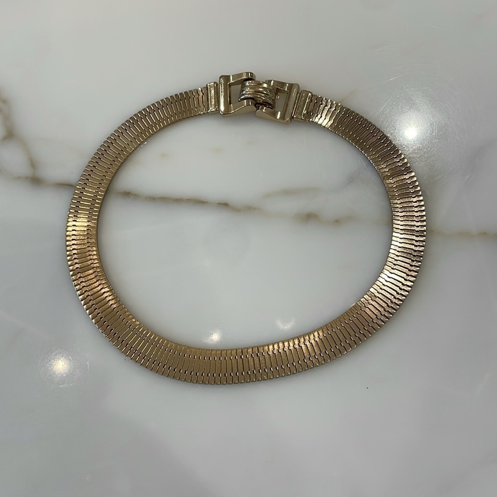 Coro Vintage Gold Tone Collar Necklace—BEAUTIFUL!!  Excellent Condition!